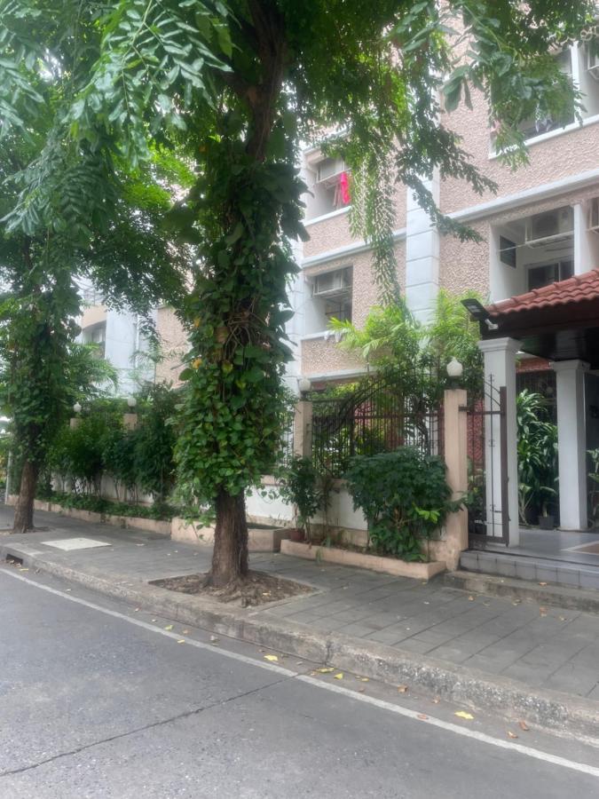 Viriyapon2 Apartment Bangkok Exterior photo